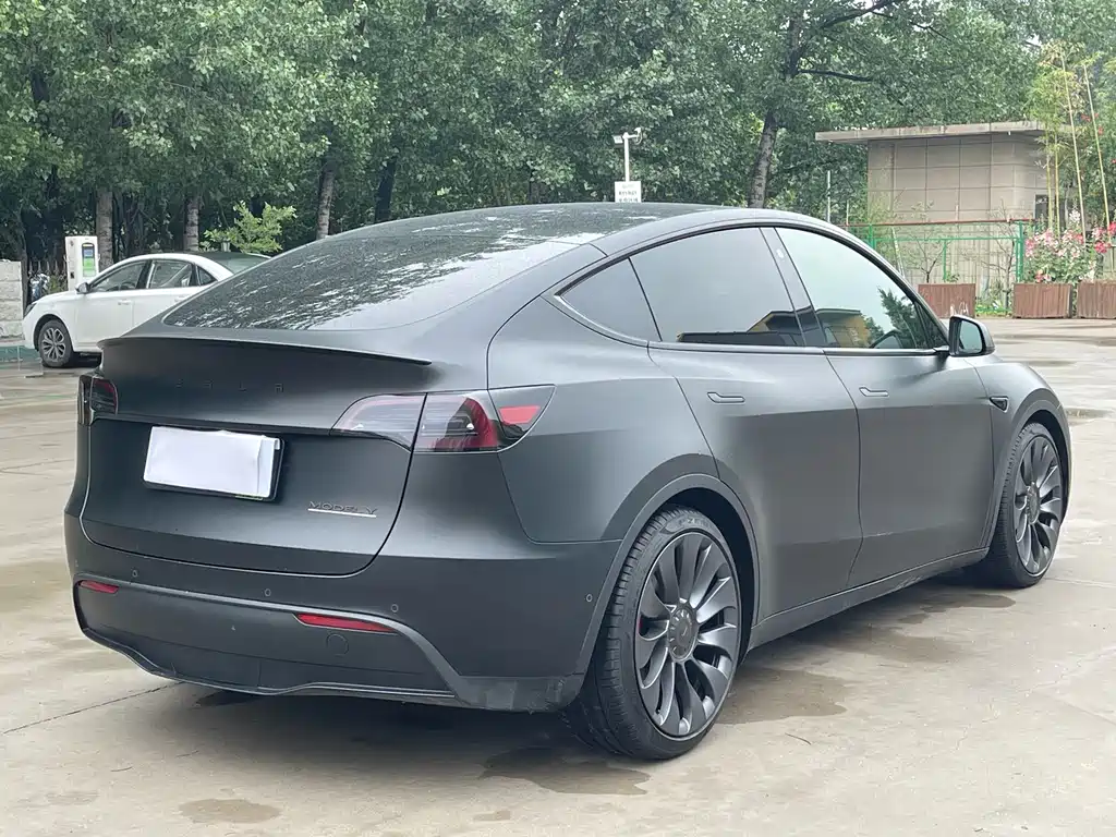 Tesla Model Y 2022 — фото 10