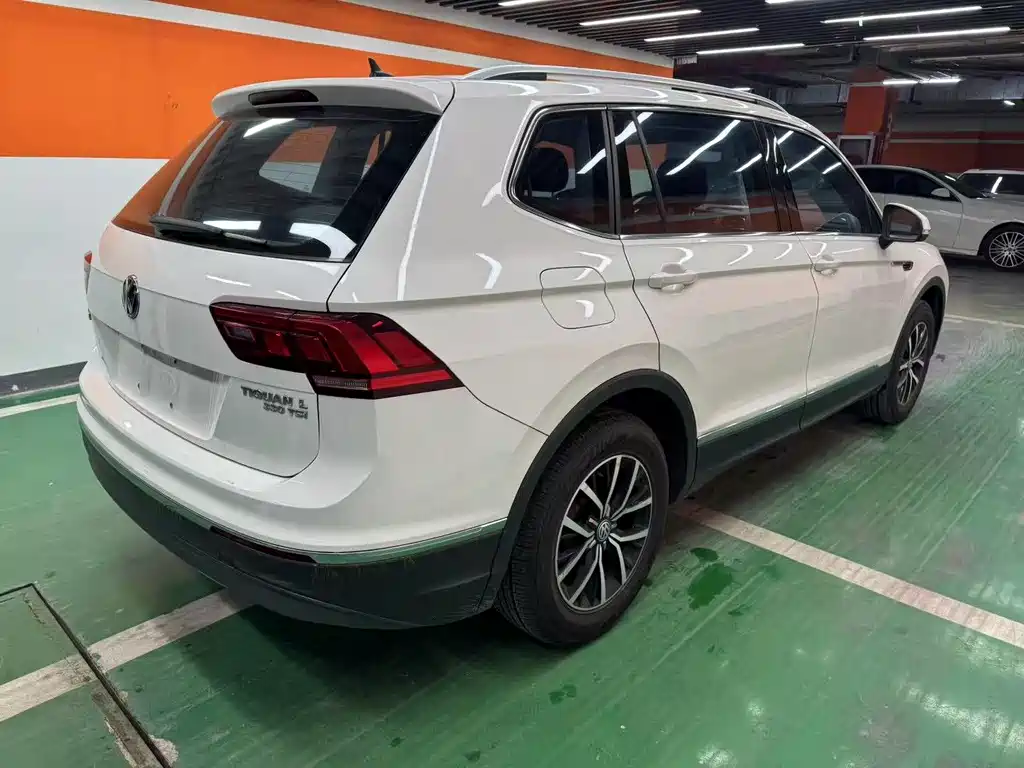 Volkswagen Tiguan L 2019 — фото 9