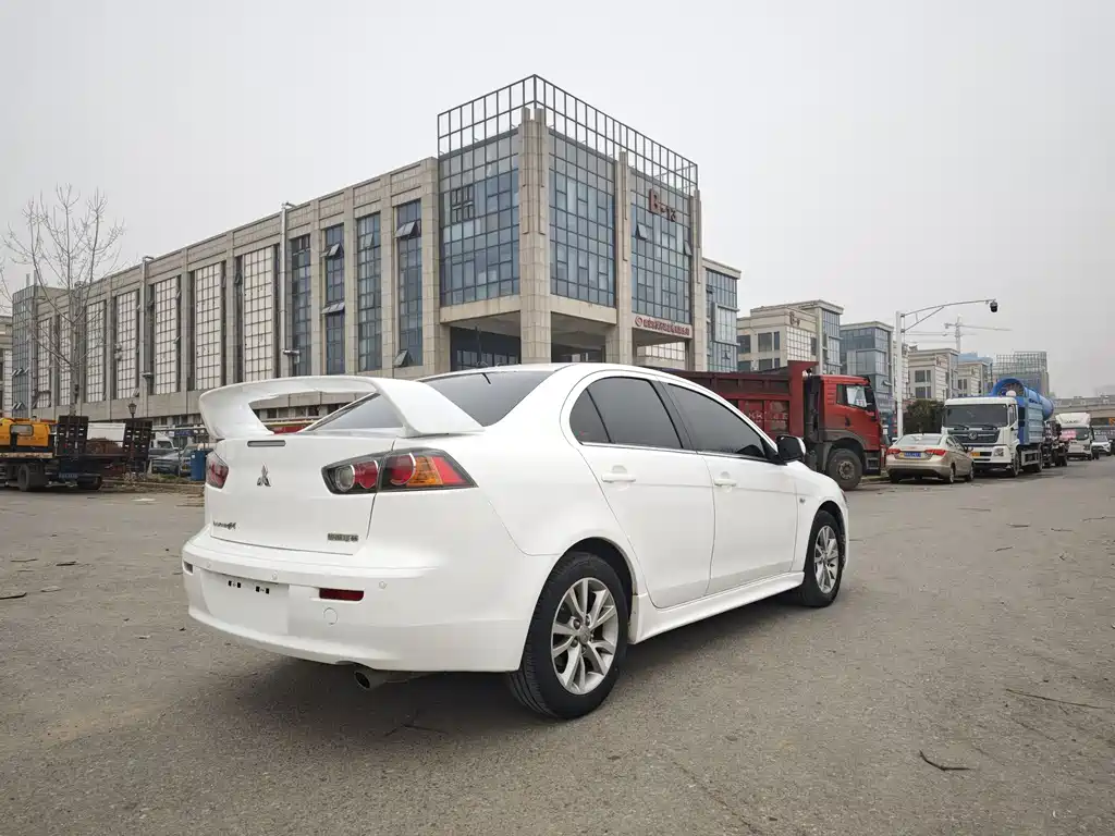 Mitsubishi Lancer EX 2014 — фото 16