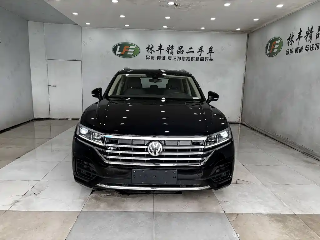 Volkswagen Touareg 2020 — фото 2