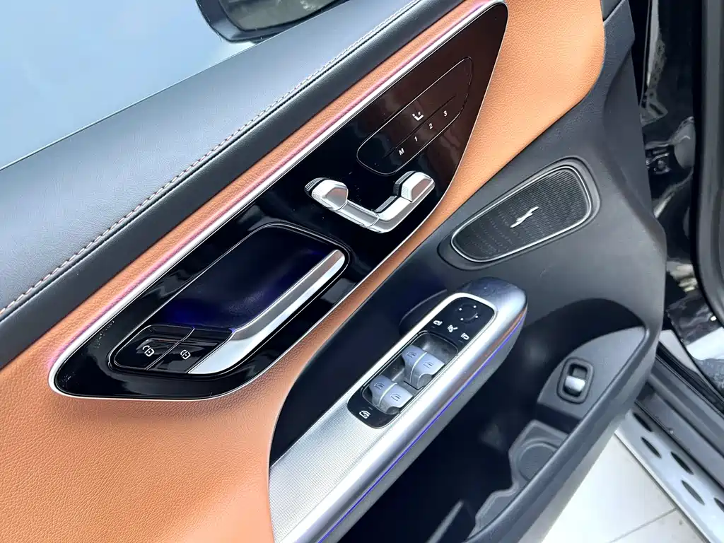 Mercedes-Benz GLC 2024 — фото 14