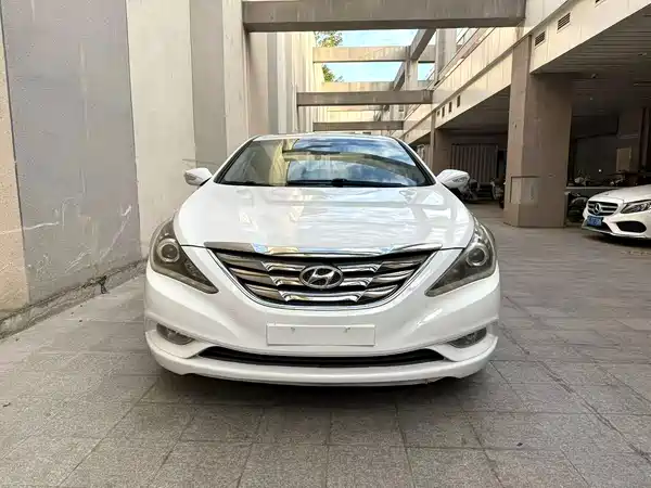 Hyundai Sonata 2013
