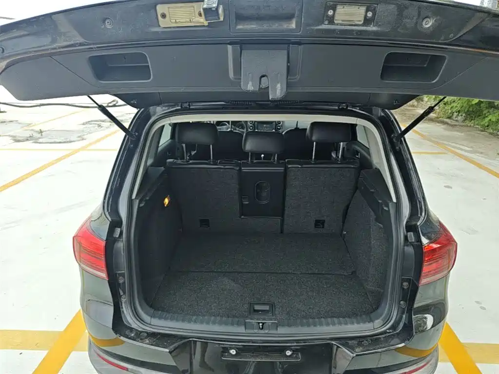 Volkswagen Tiguan 2014 — фото 19