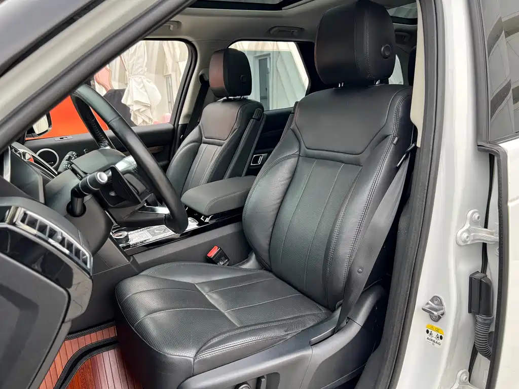 Land Rover Discovery 2018 — фото 24