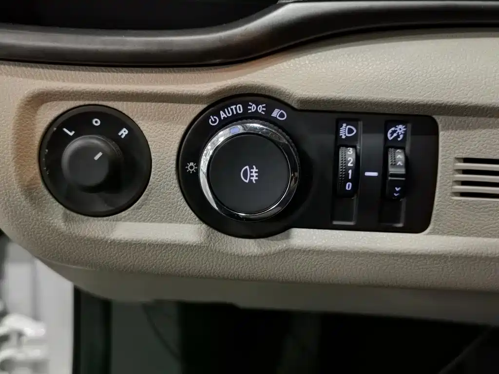 Buick Excelle GT 2019 — фото 21