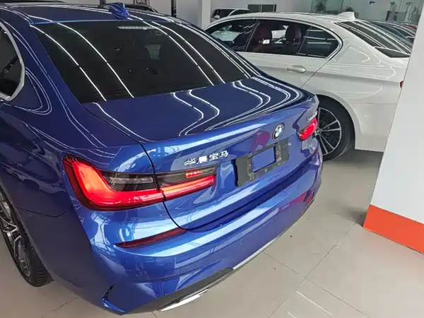 BMW 3 Series 2021