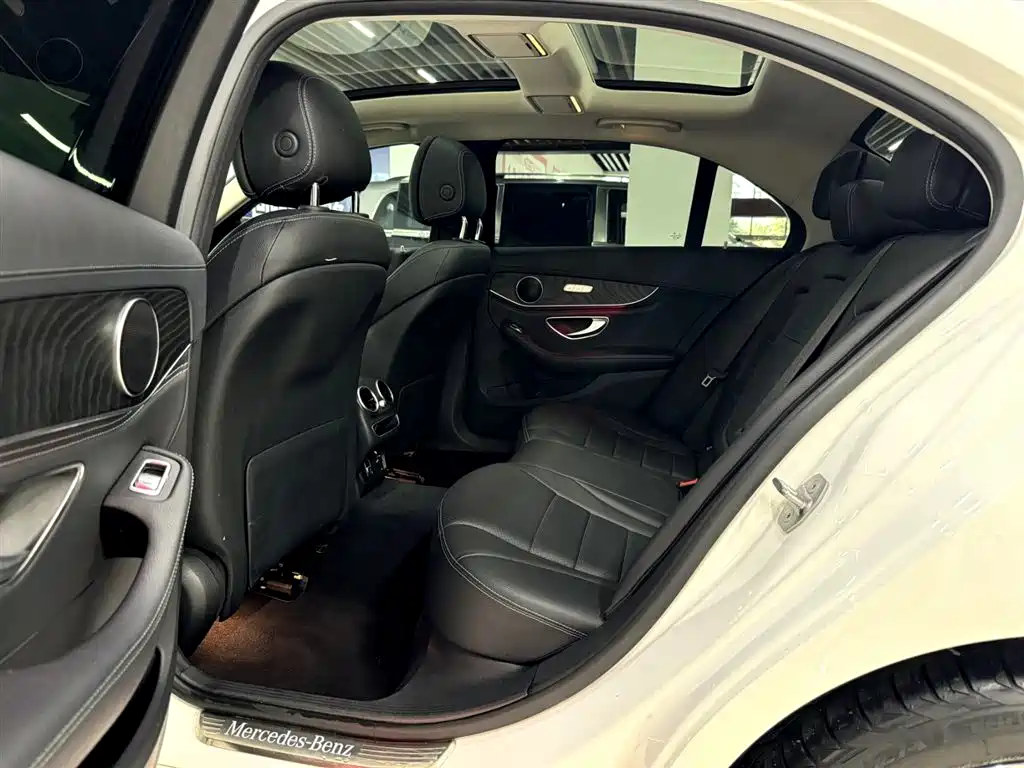 Mercedes-Benz C-Class 2020 — фото 13