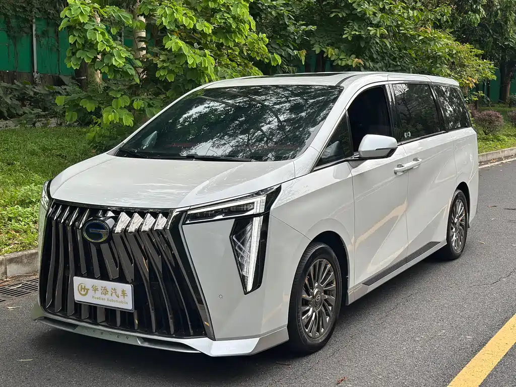 GAC Motor Trumpchi M8 2023 — фото 1