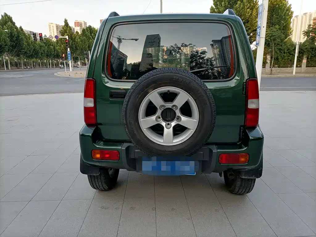 Suzuki Jimny 2013 — фото 6