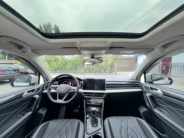 Volkswagen Tiguan L 2023