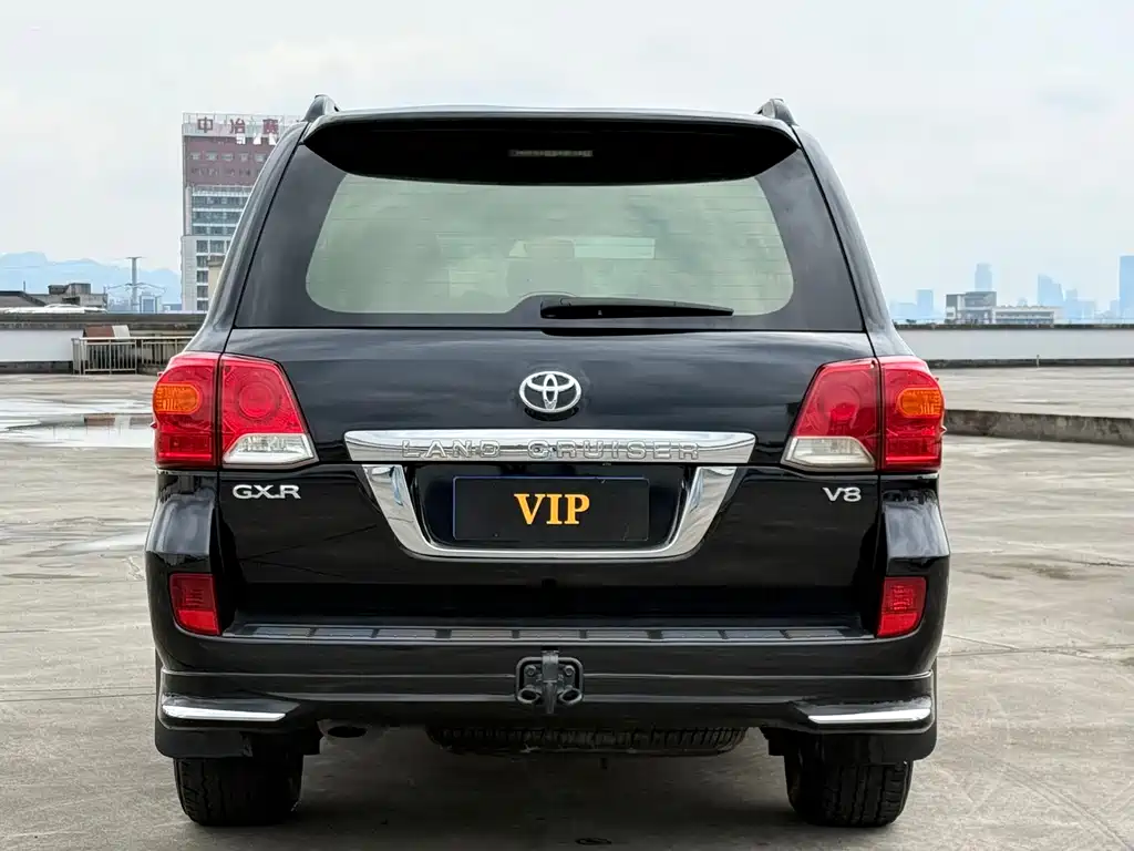 Toyota Land Cruiser 2017 — фото 4
