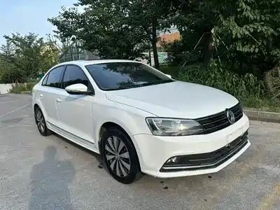Volkswagen Sagitar 2016