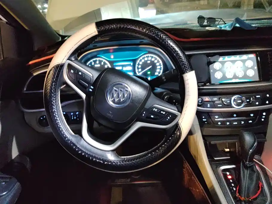 Buick Excelle 2019 — фото 15