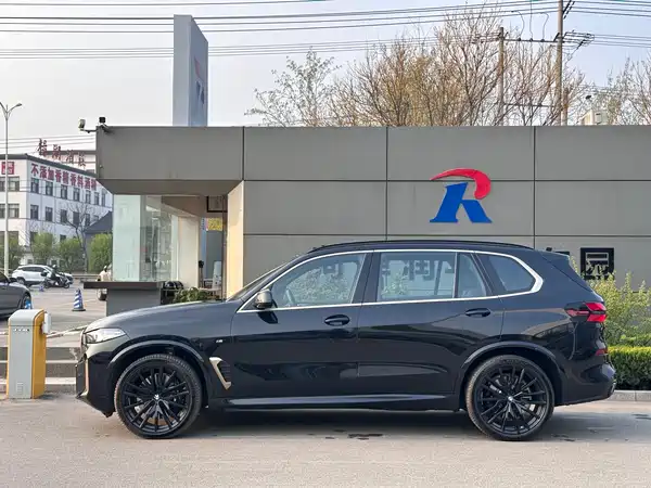 BMW X5 2024