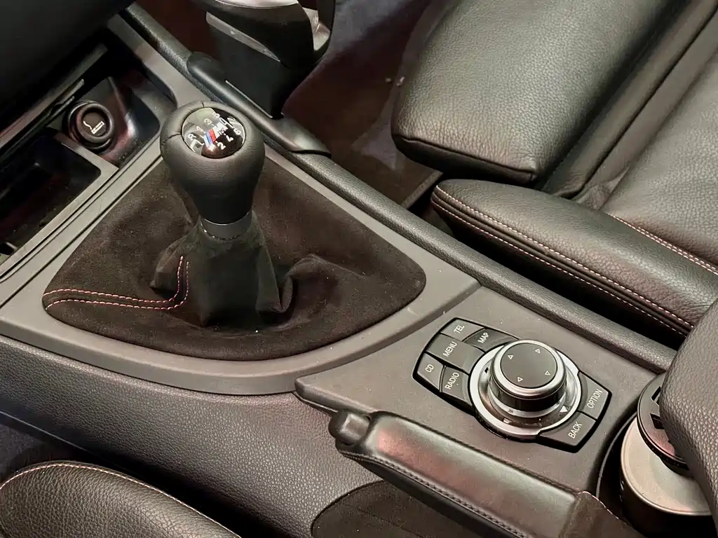 BMW 1 Series M 2012 — фото 11