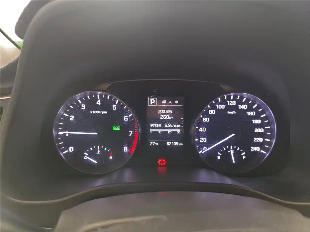 Hyundai Elantra 2018 — фото 12