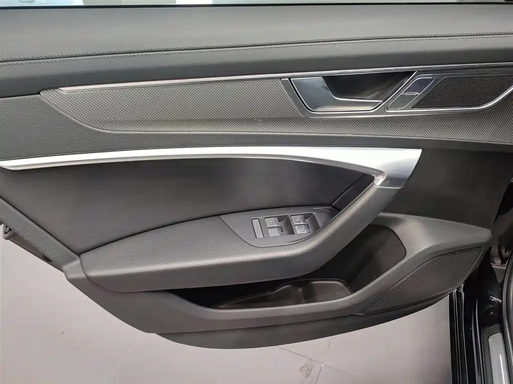 Audi A6L 2023 — фото 22
