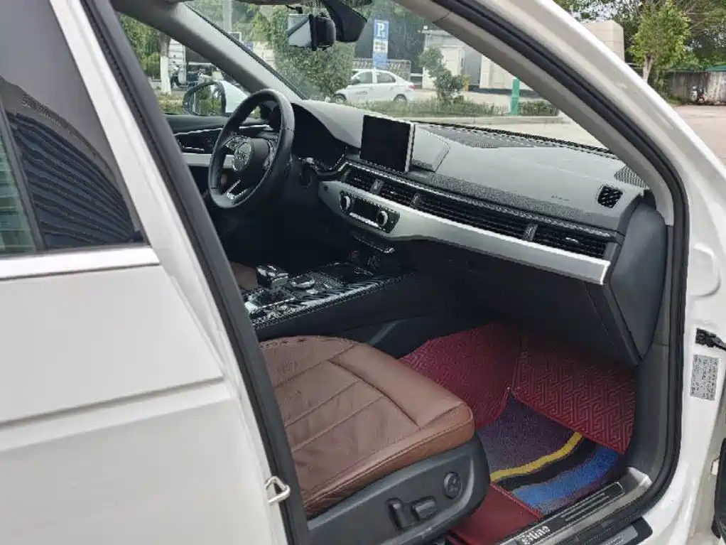 Audi A4L 2018