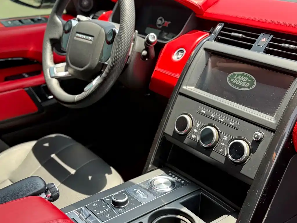 Land Rover Discovery 2019 — фото 7