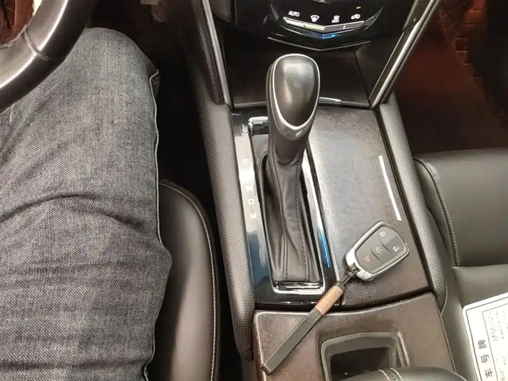 Cadillac XTS 2018 — фото 14