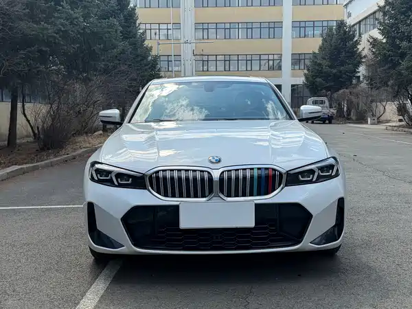BMW 3 Series 2023