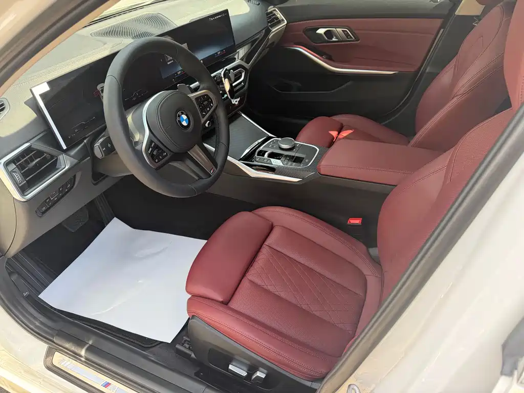 BMW 3 Series 2023 — фото 12