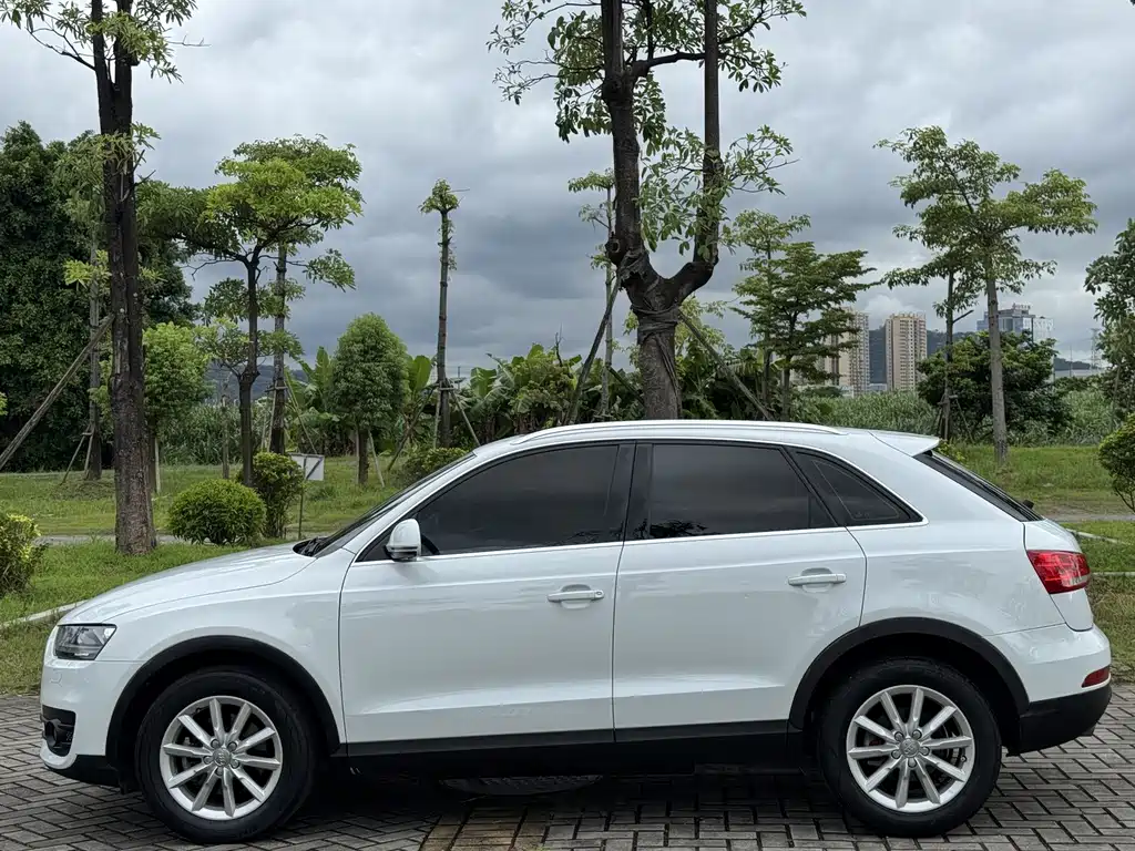 Audi Q3 2015