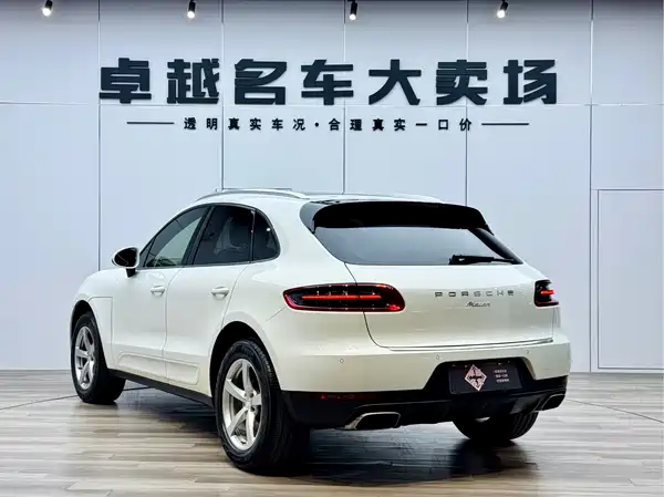 Porsche Macan 2014