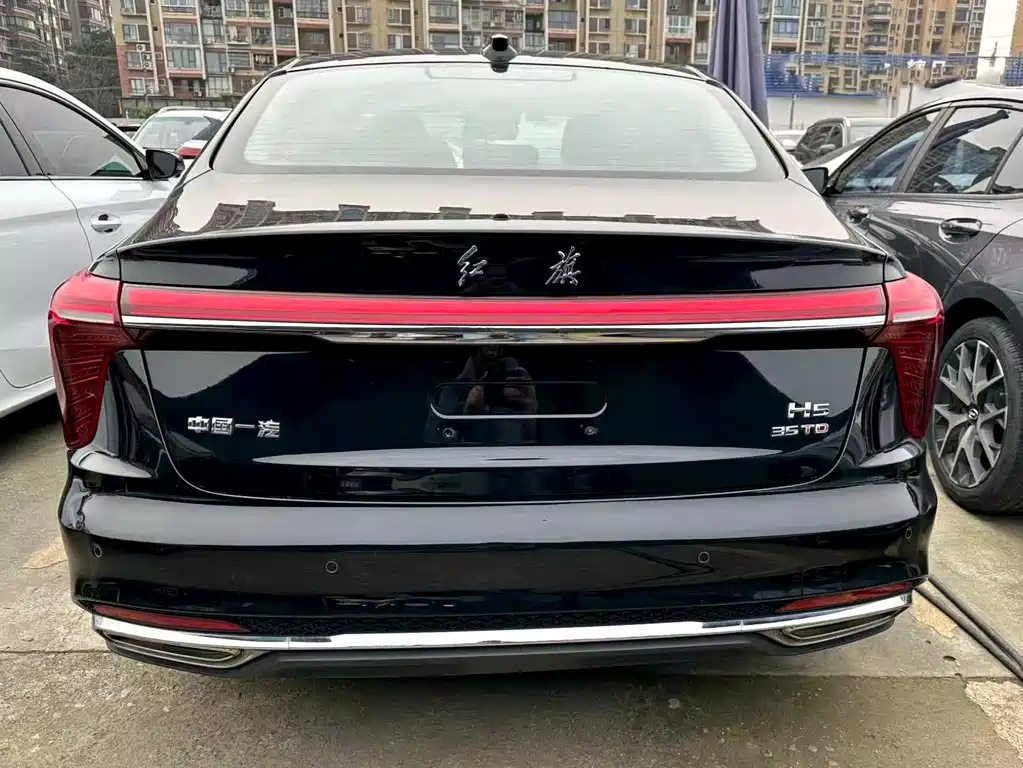 Hongqi H5 2023 — фото 11
