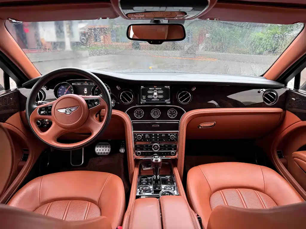 Bentley Mulsanne 2015 — фото 5