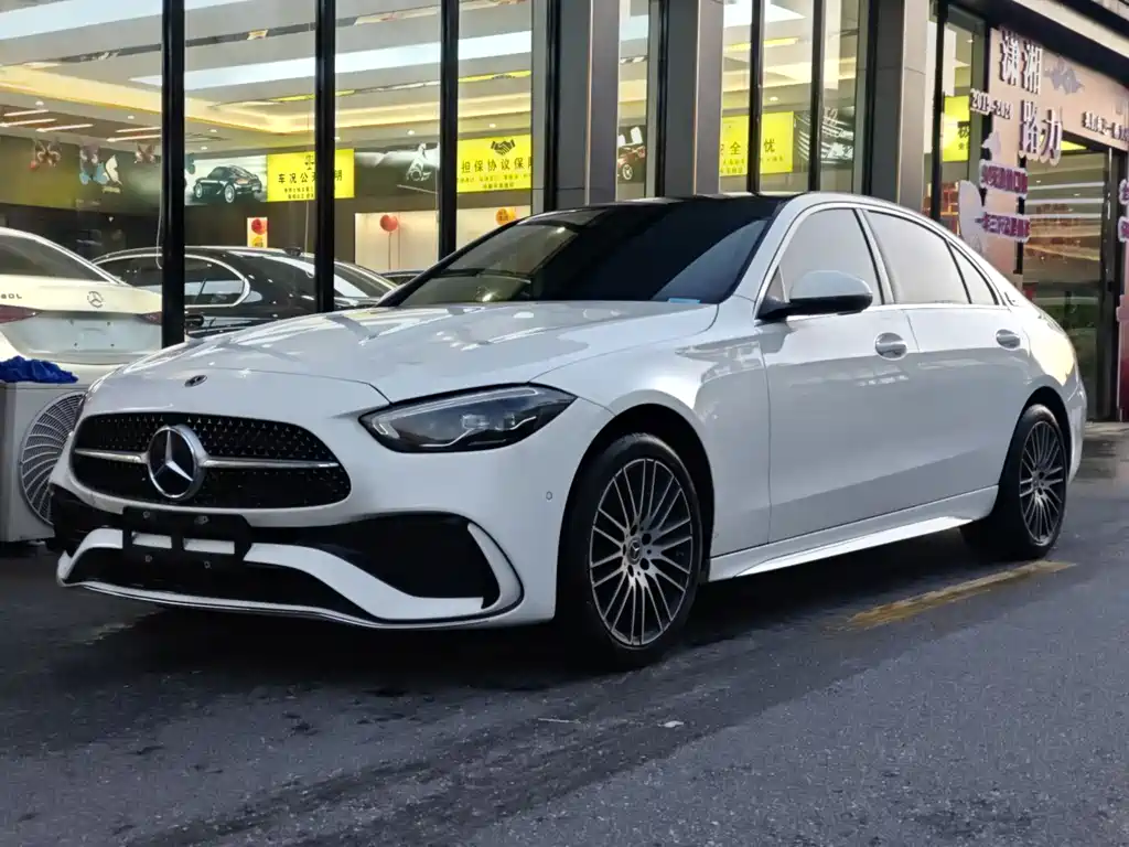 Mercedes-Benz C-Class 2023 — фото 1