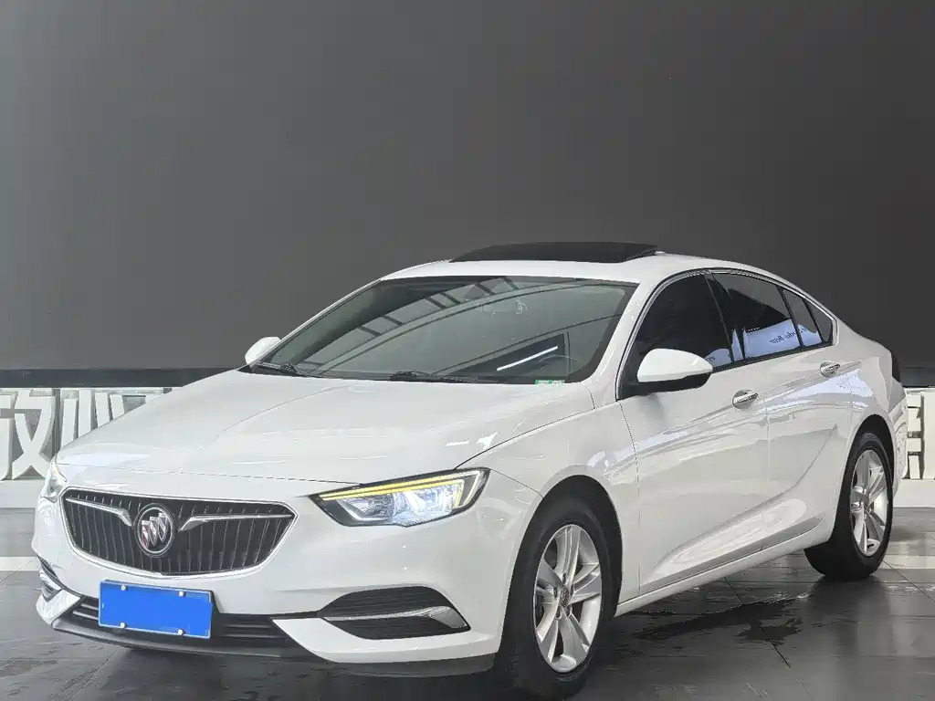 Buick Regal 2018 — фото 1