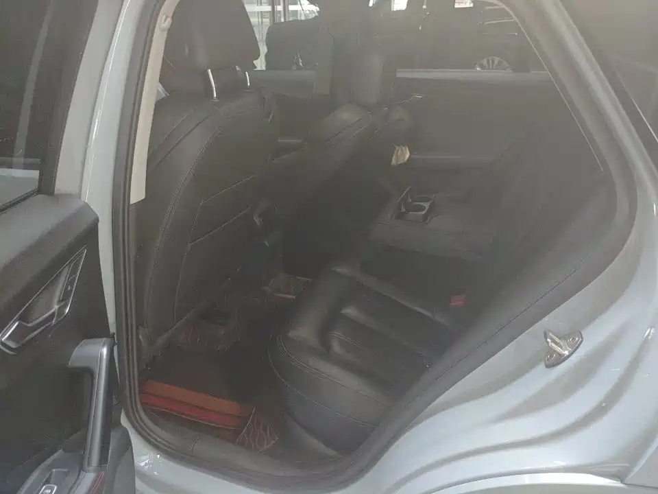 Audi Q2L 2022