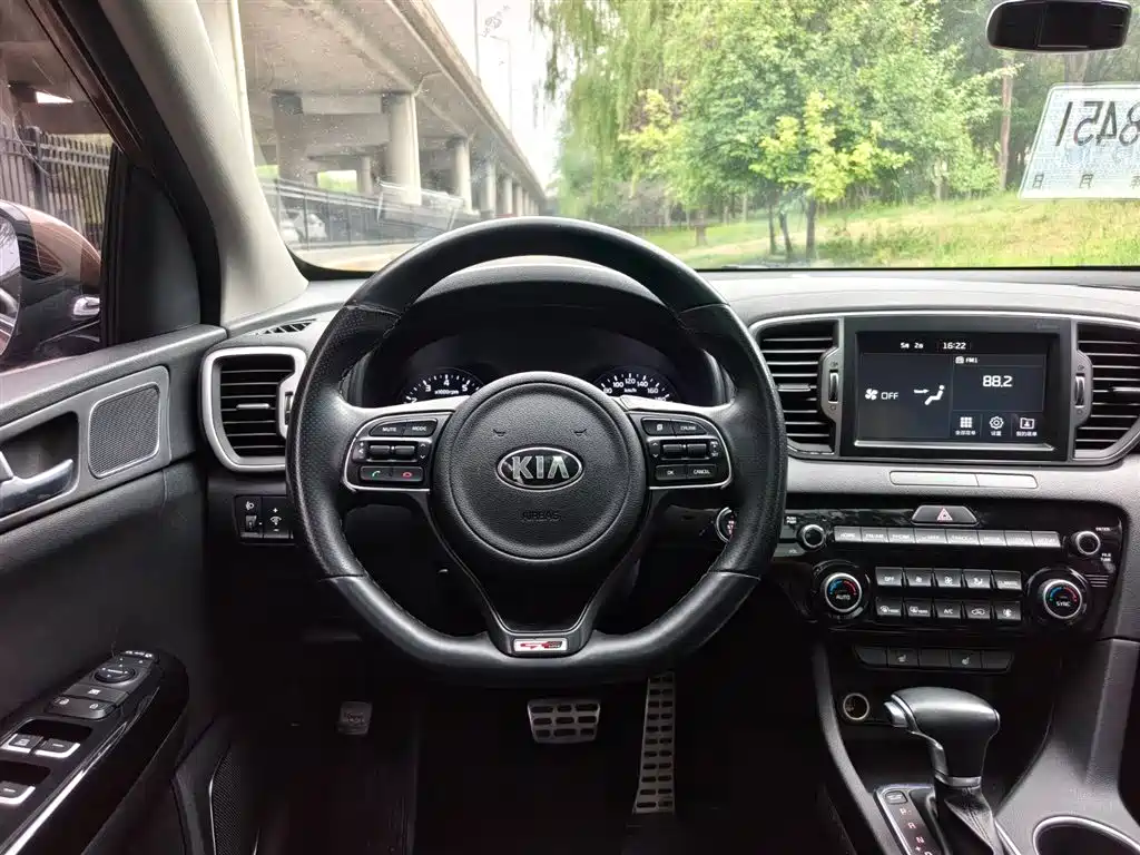 Kia KX5 2016 — фото 12