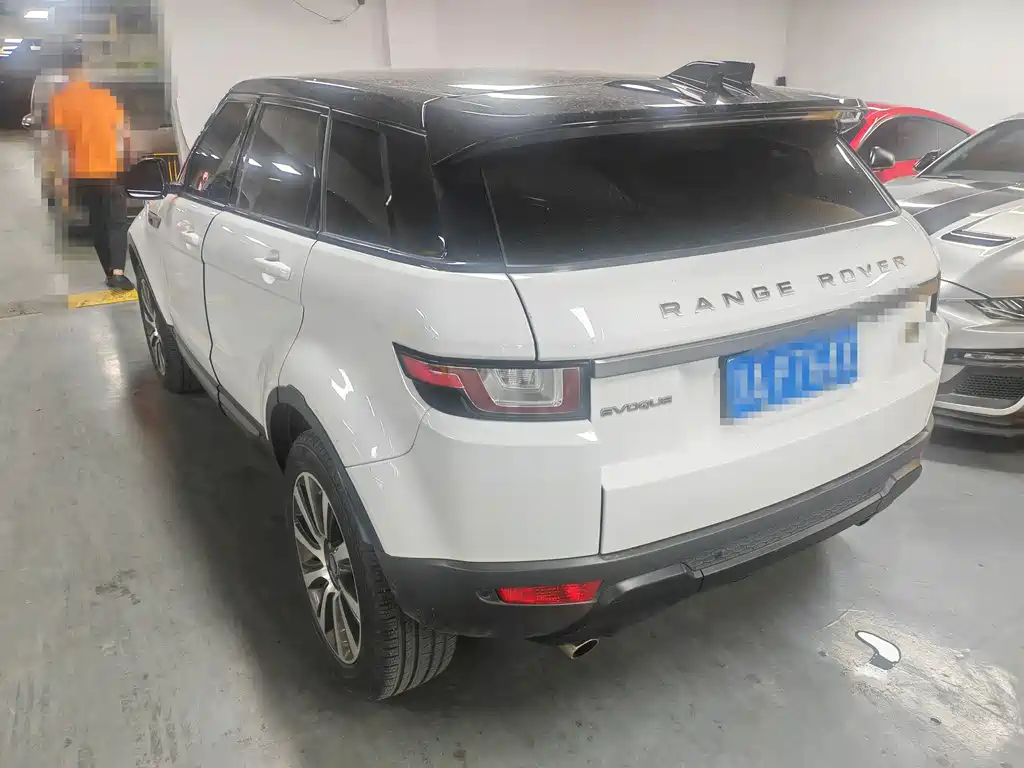 Land Rover Evoque 2019 — фото 10
