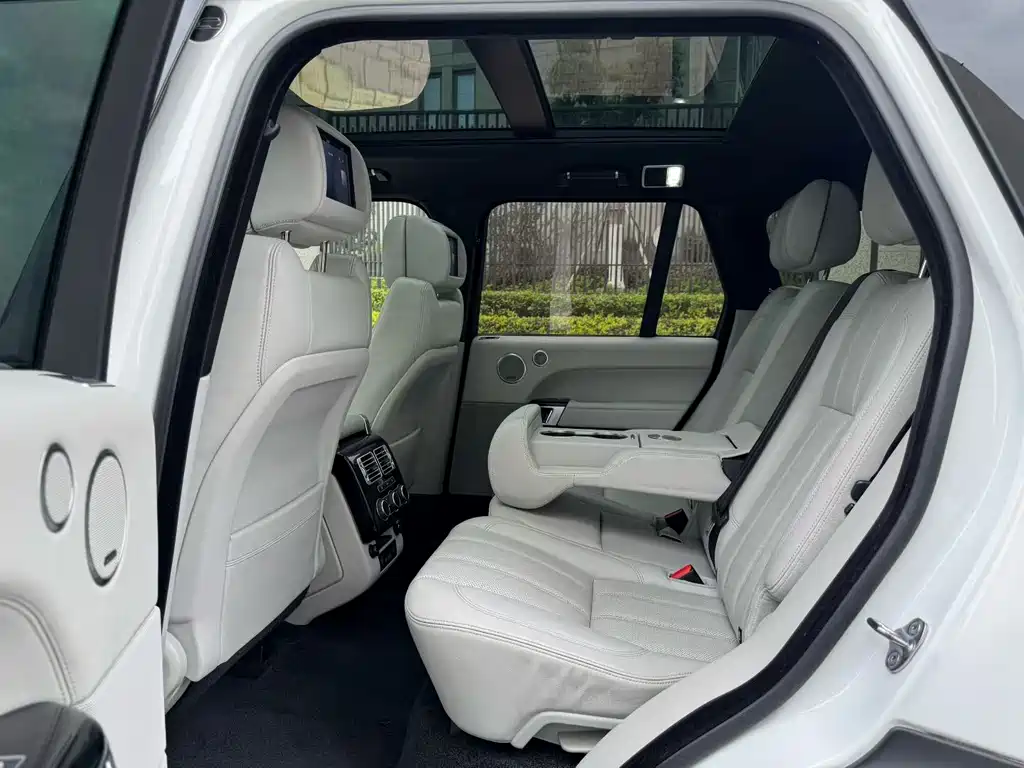 Land Rover Range Rover 2018 — фото 10