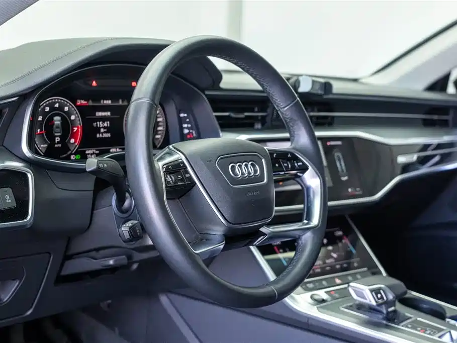Audi A7 2021 — фото 18