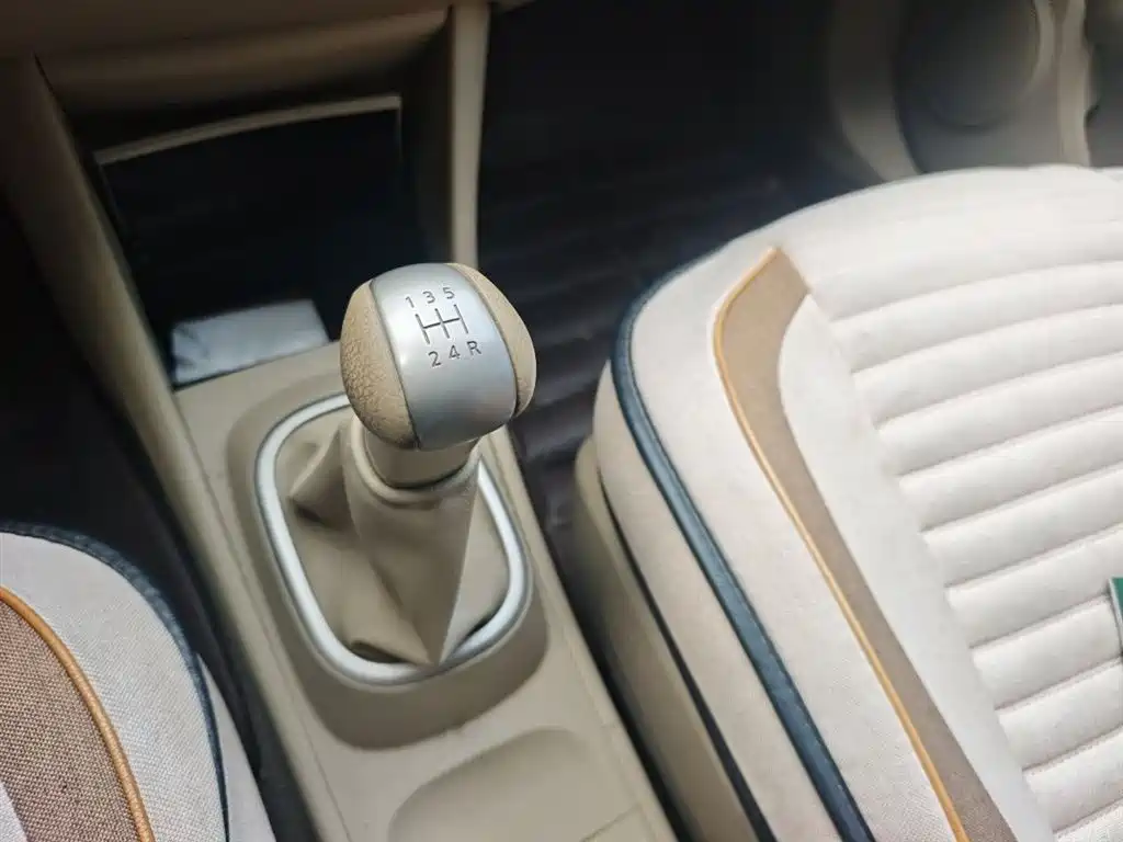 Nissan Sylphy 2019 — фото 10