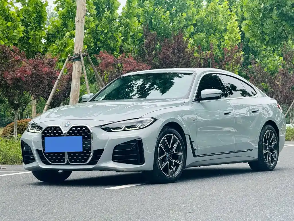 BMW 4 Series 2023 — фото 1