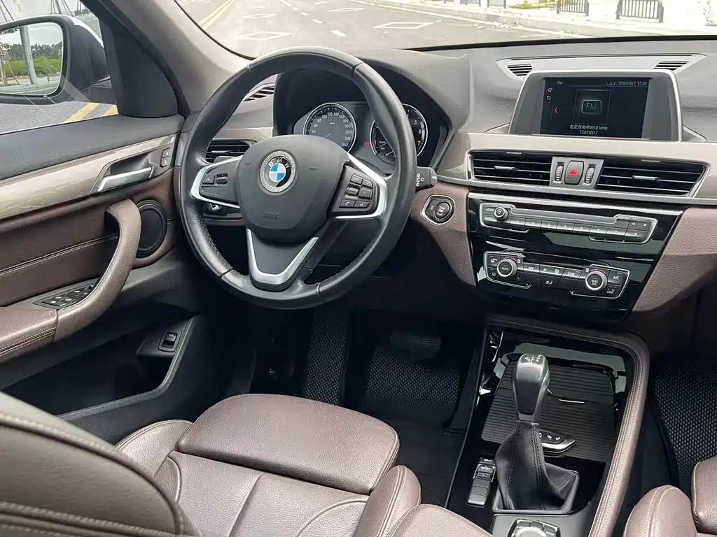 BMW X1 2019 — фото 18