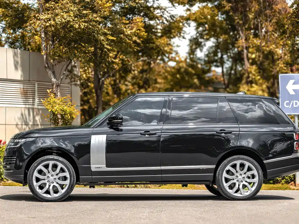 Land Rover Range Rover 2022 — фото 3