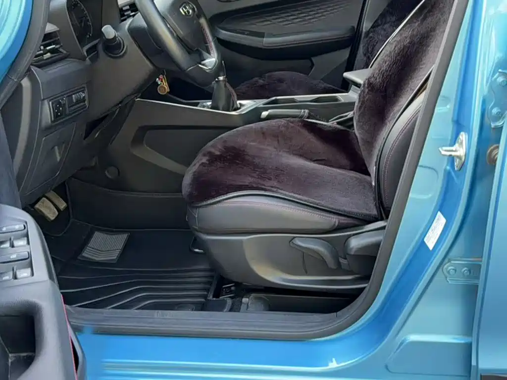 Geely Vision X3 2021 — фото 12