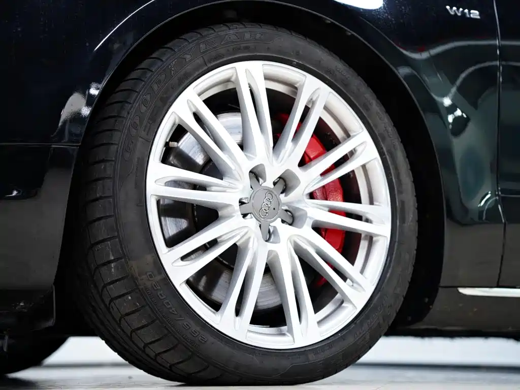 Audi A8 2013 — фото 17