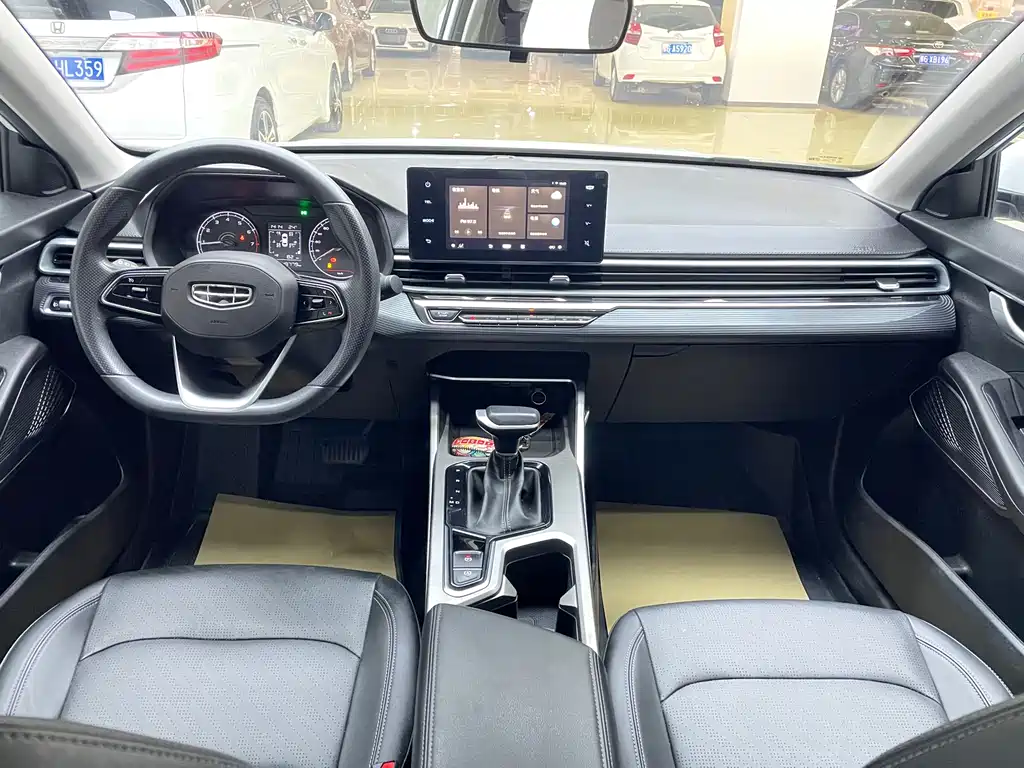 Geely Emgrand 2023 — фото 10
