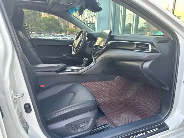 Toyota Camry 2021