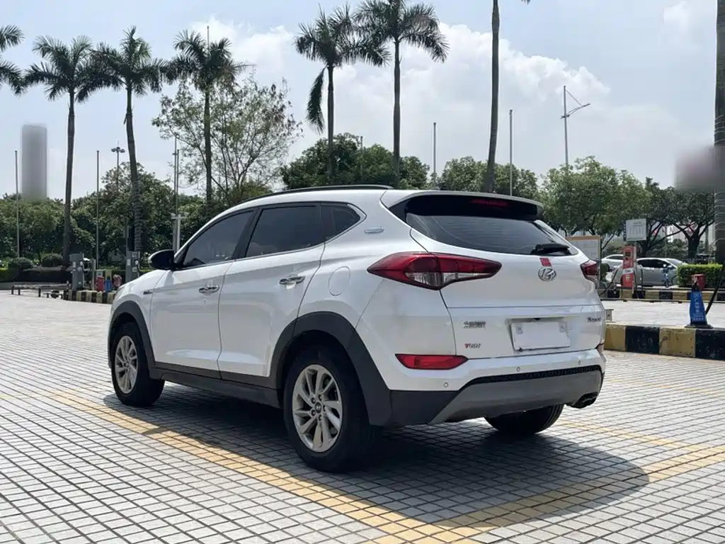 Hyundai Tucson 2018 — фото 25