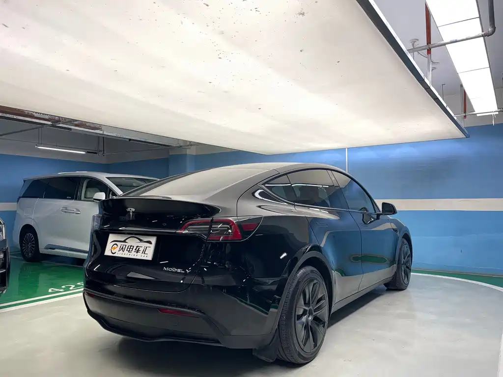Tesla Model Y 2022 — фото 5