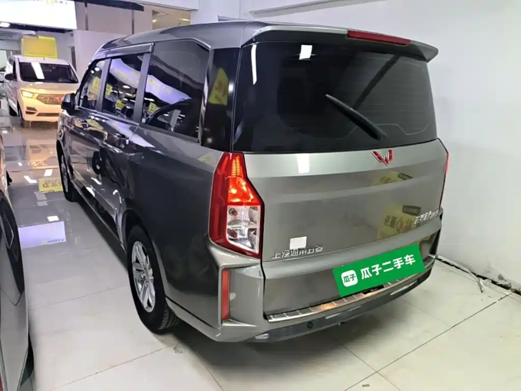 Wuling Hongguang PLUS 2019