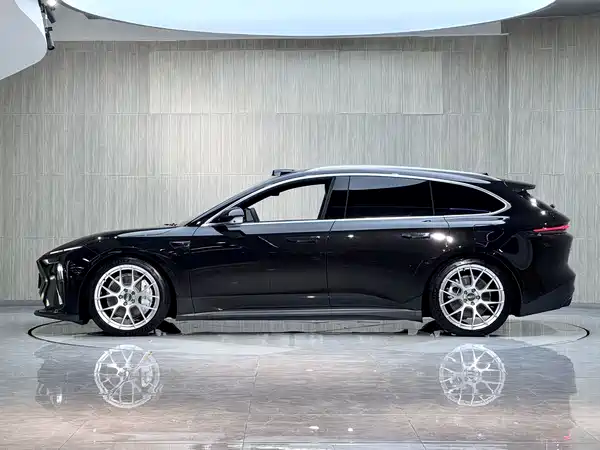 NIO ET5T 2024