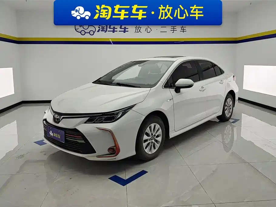 Toyota Corolla 2020 — фото 1